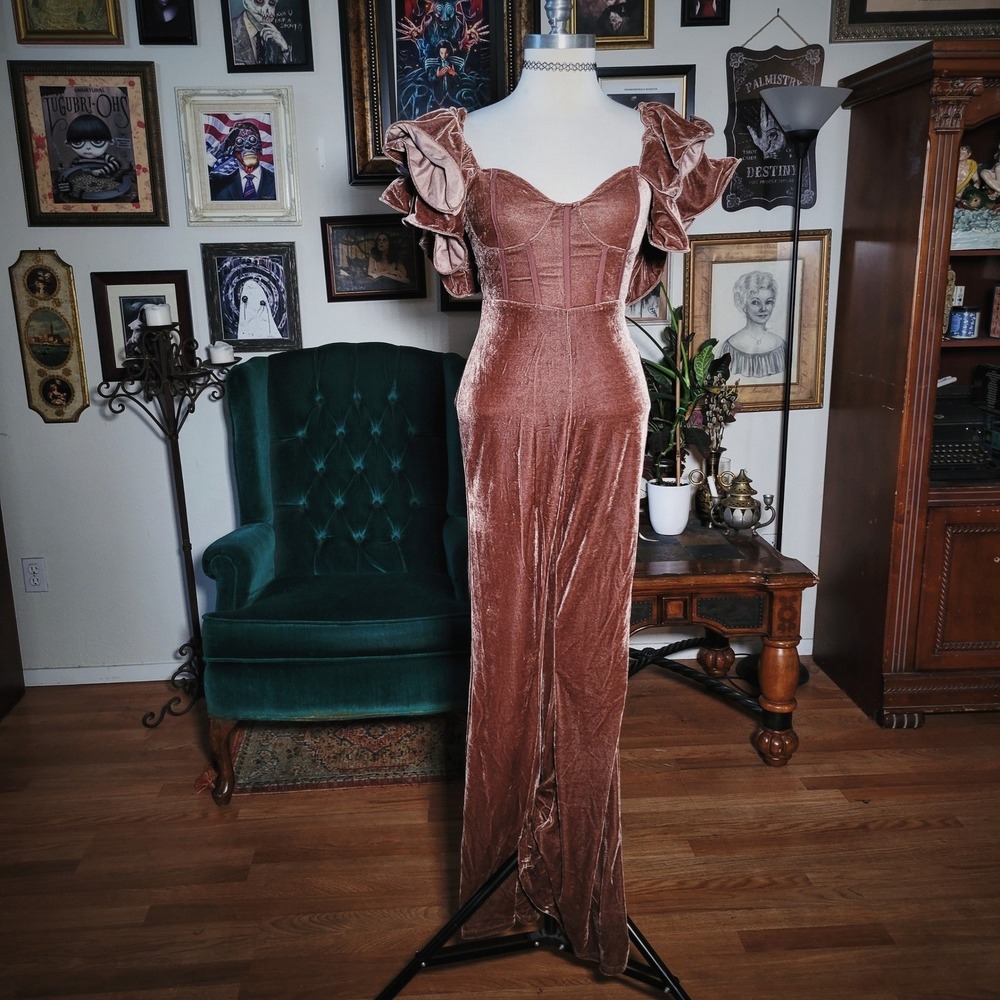 PrettyLittleThing Velvet Jumpsuit Mauve Pink Corset Ruffle Sleeve Lace‎ Up NWT